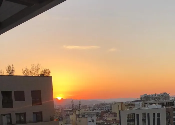 Rooftop Sunset View Apartment
