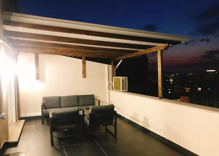 Rooftop Sunset View Apartment