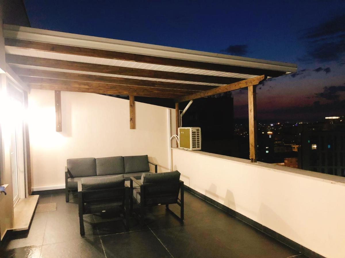 Rooftop Sunset View Appartement Tirana